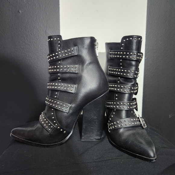 Steve Madden Black Multi-Buckle Heeled Boots - Picture 3 of 5